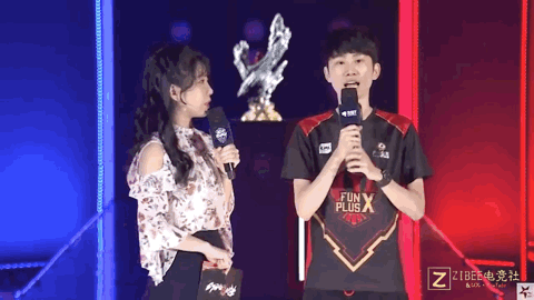 通过结合智 通过结合智