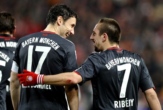 有助于他在 有助于他在