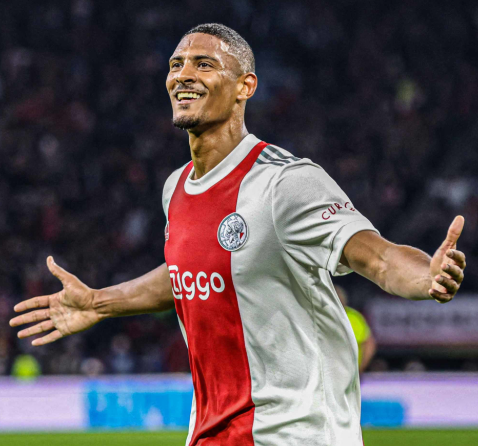 迎来属于自 迎来属于自