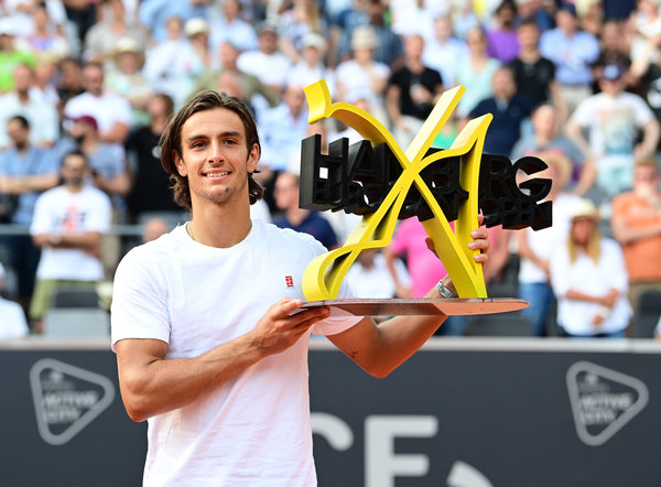 展现出更全 展现出更全