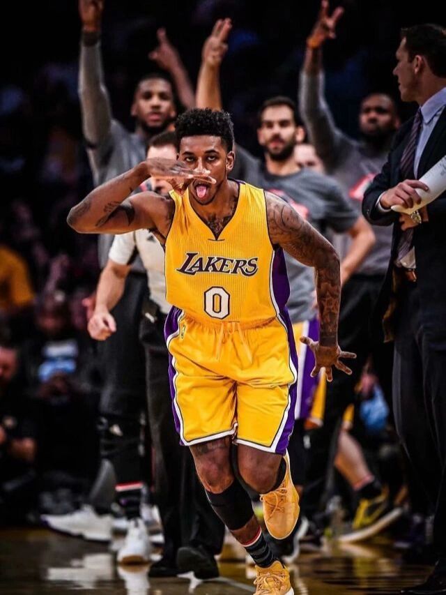 球员稳定舞 球员稳定舞